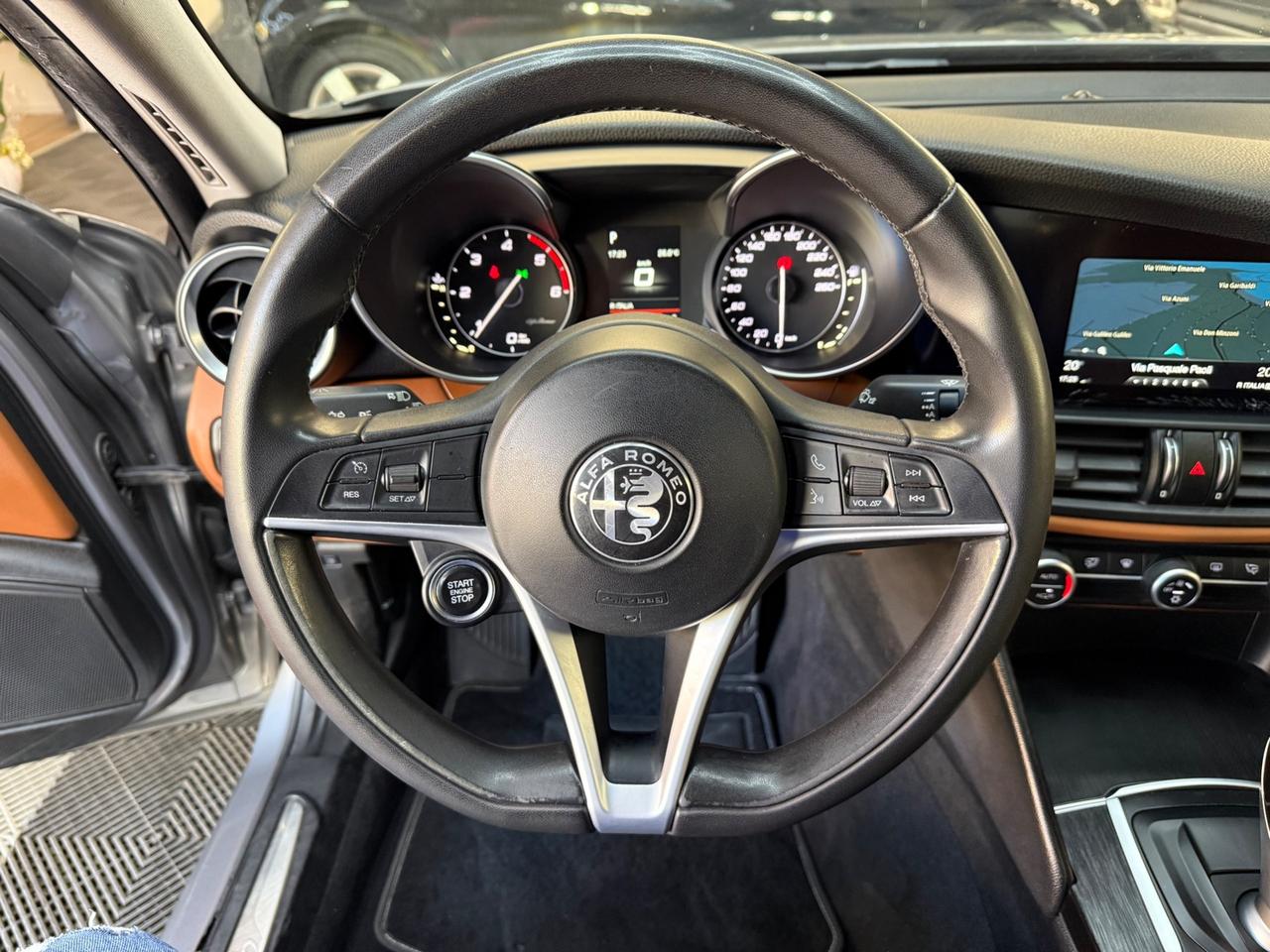 Alfa Romeo Giulia 2.2 JTDM Business - FABIANOAUTO