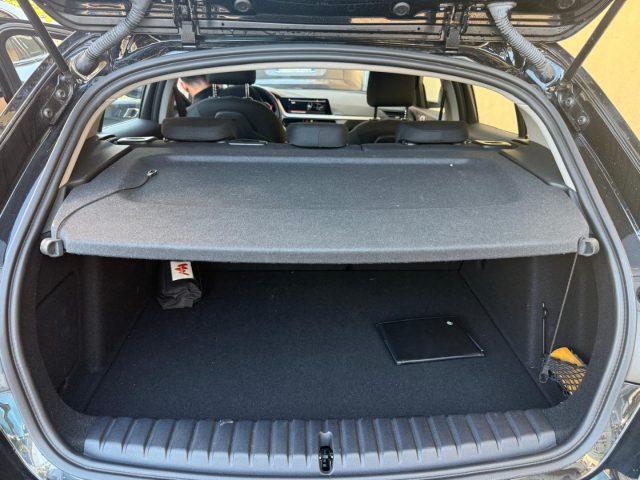 BMW 120 d 5p. Business Advantage