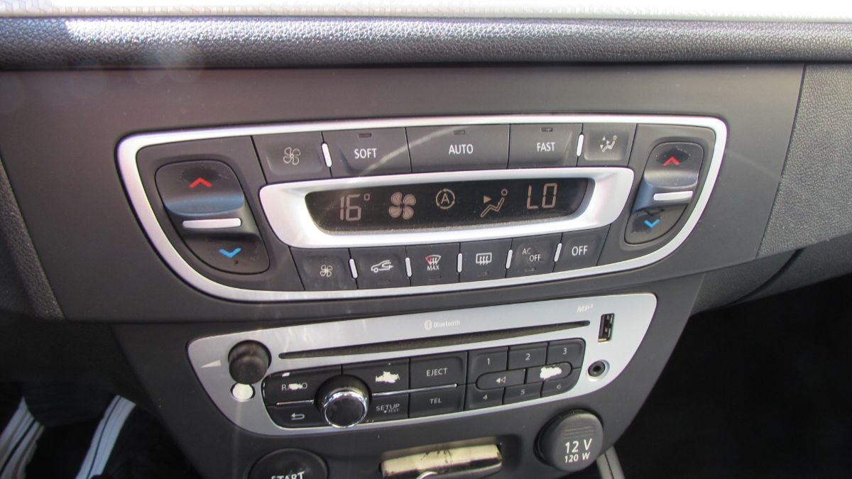 RENAULT - MÃ©gane SporTour SporTour 1.5 dci Runaway 110cv