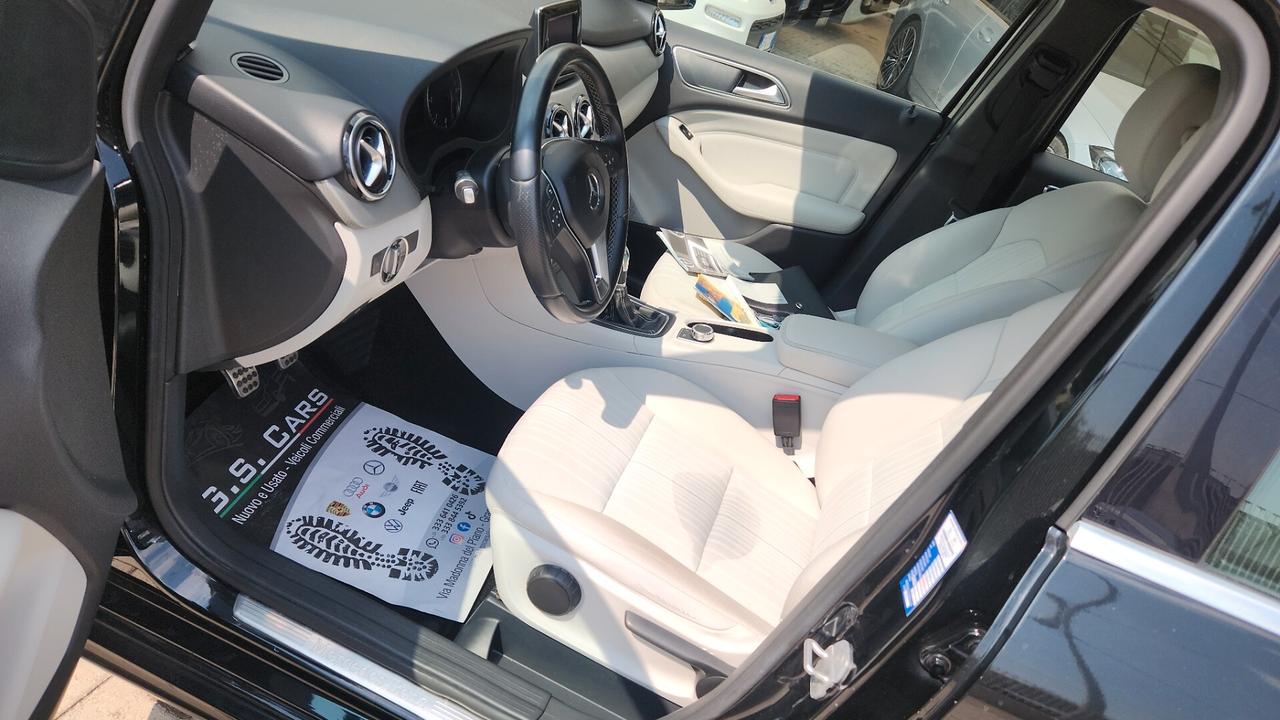 Mercedes-benz B 200 MERCEDES CLASSE AMG MANUALE