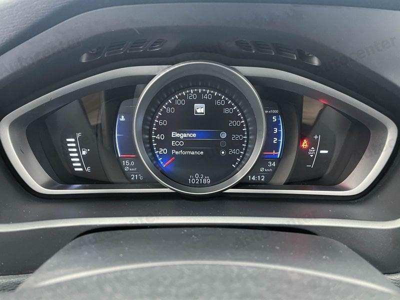 Volvo V40 V40 D2 R DESIGN MOMENTUM