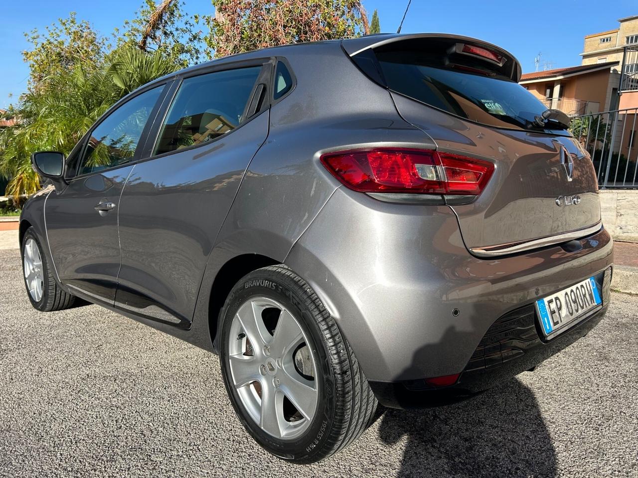 Renault Clio 1.2 16V 5 porte Dynamique