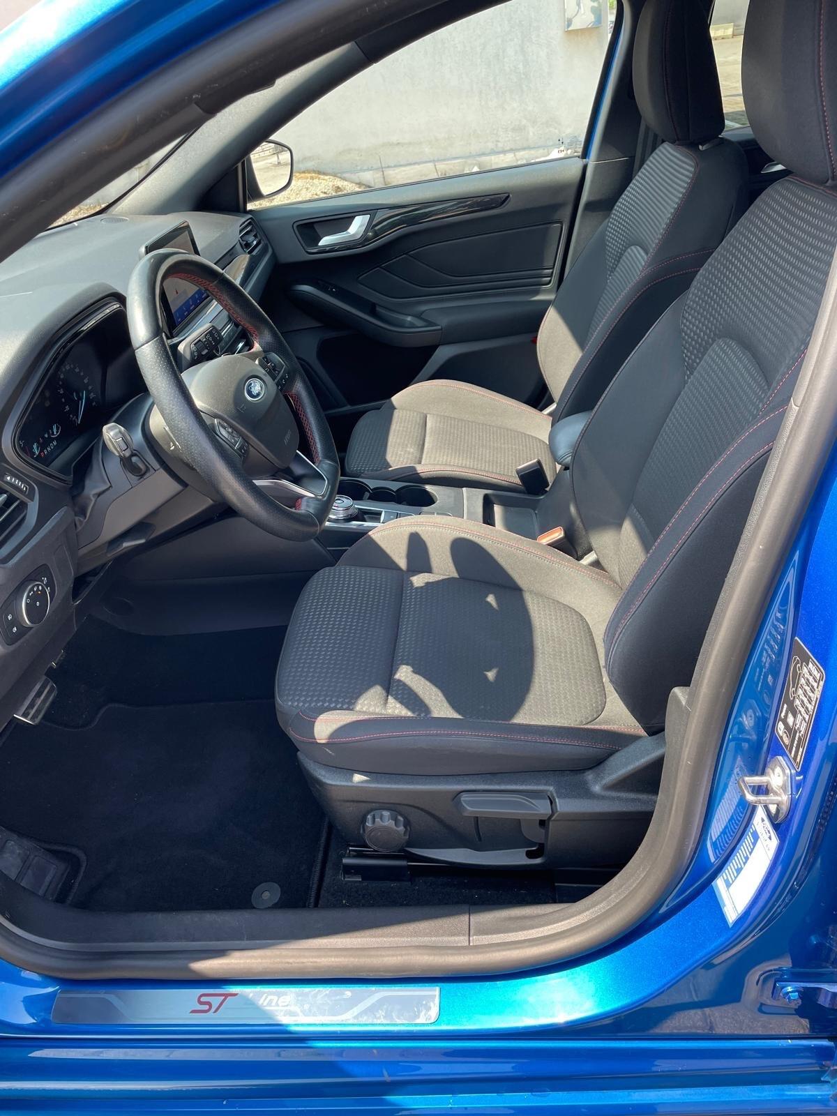 Ford Focus 1.5 120 CV automatico SW ST-Line IVA ESPOSTA