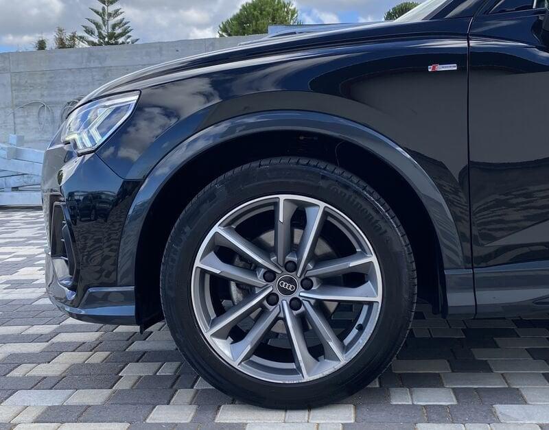 Audi Q3 SPB S Line interno ed esterno 2.0 TDI 150CV S-Tronic 35