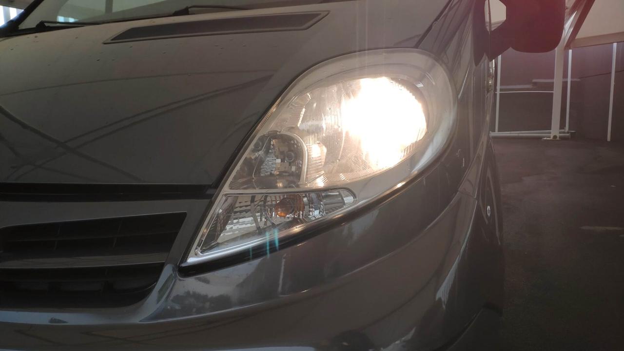 Nissan Primastar 2000cc Diesel 115 CV 9P