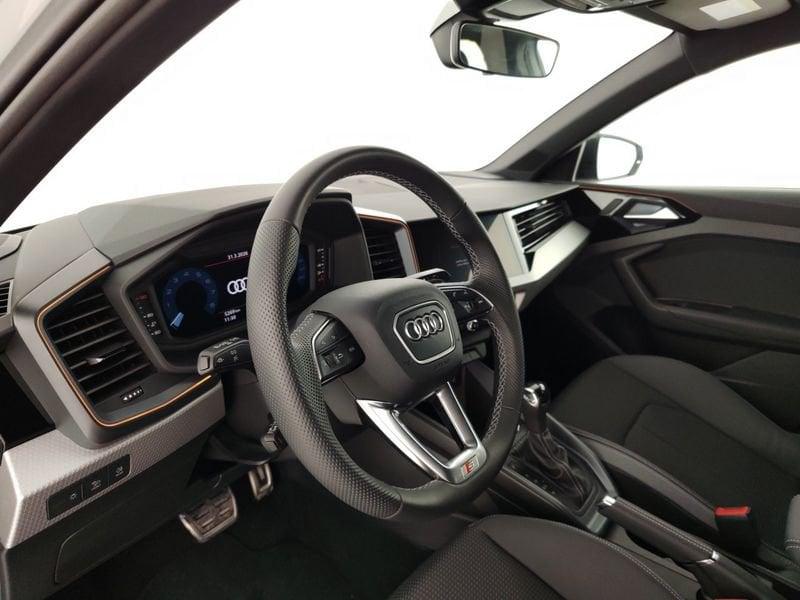 Audi A1 Sportback 40 TFSI S tronic Identity Black