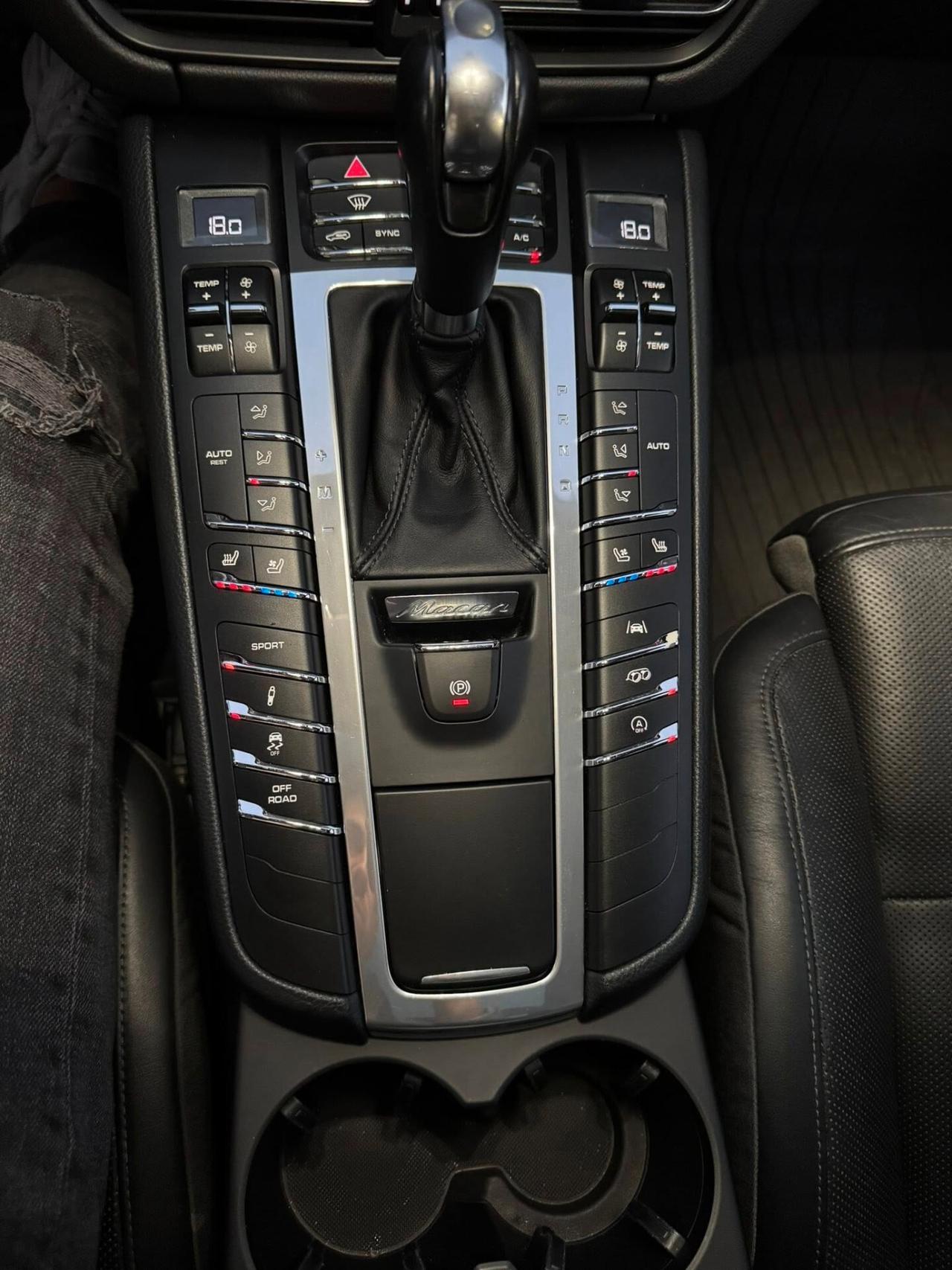 PORSCHE MACAN ( IVA ESPOSTA ) 60.000 KM