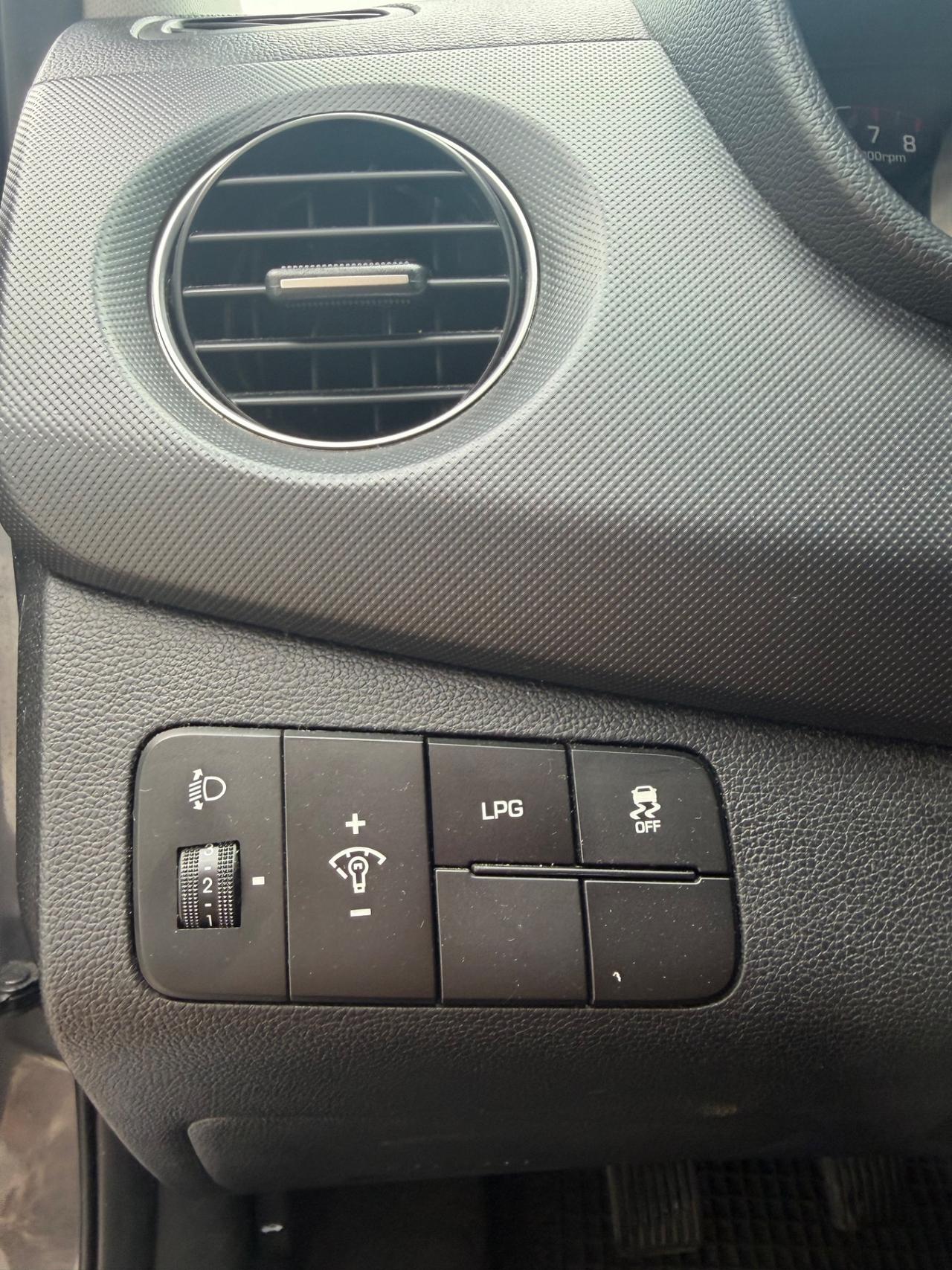 Hyundai i10 1.0 LPGI Econext Login