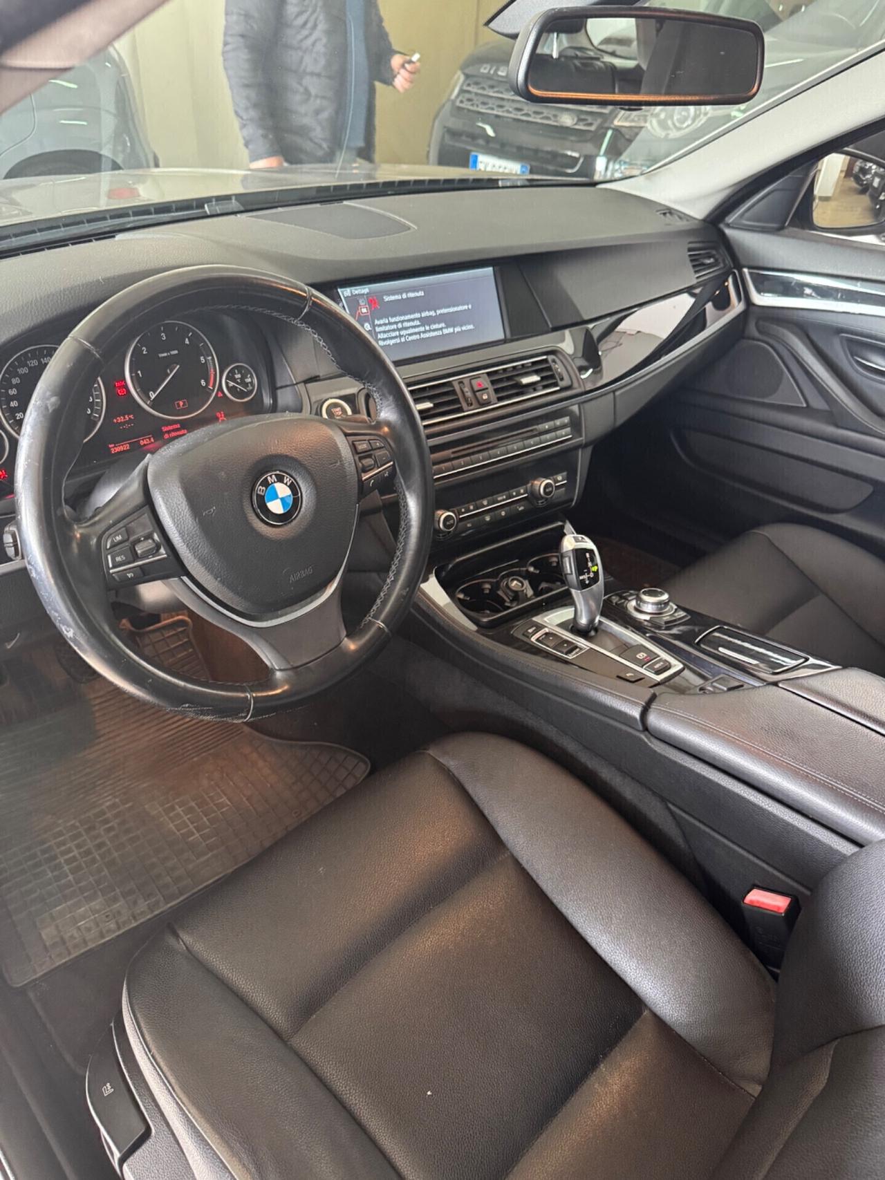 Bmw 525d 2012 automatico/sequenziale f1