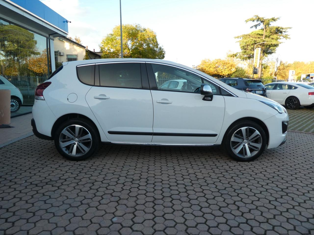 Peugeot 3008 BlueHDi 120 S&S Allure ok neopatentati