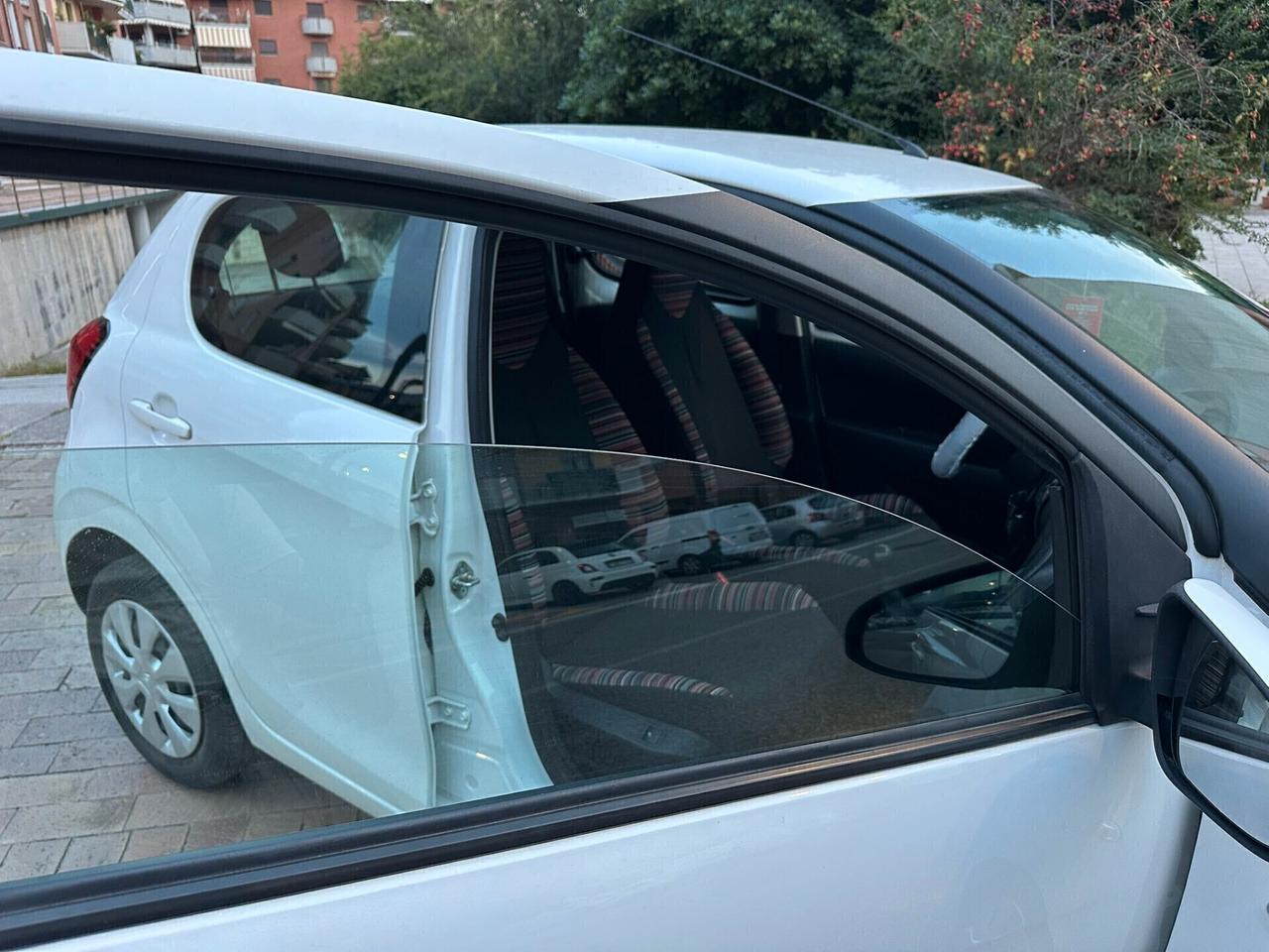 Citroen C1 VTi 72 S&S 5 porte Shine