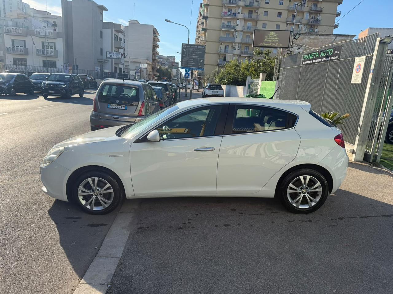 Alfa Romeo Giulietta 1.6 JTDm-2 105 CV Distinctive