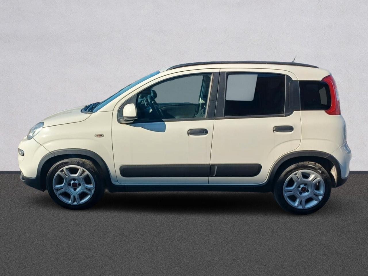 Fiat Panda 1.0 Hybrid City Life | da €140,00 al mese
