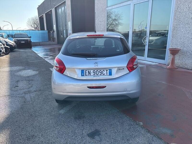 Peugeot 208 1.4 HDi 68 CV 5 porte Access