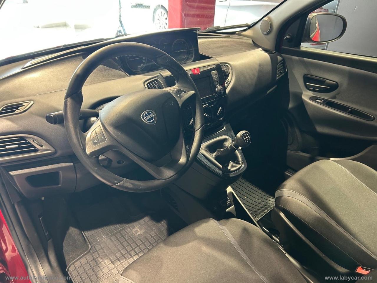 LANCIA Ypsilon 1.2 69 CV 5p. GPL Ecochic Gold