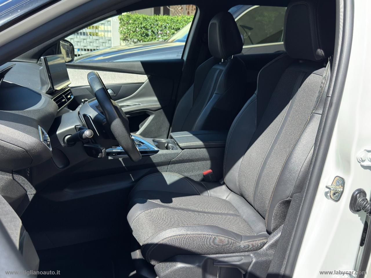 PEUGEOT 3008 BlueHDi 130 S&S EAT8 GT