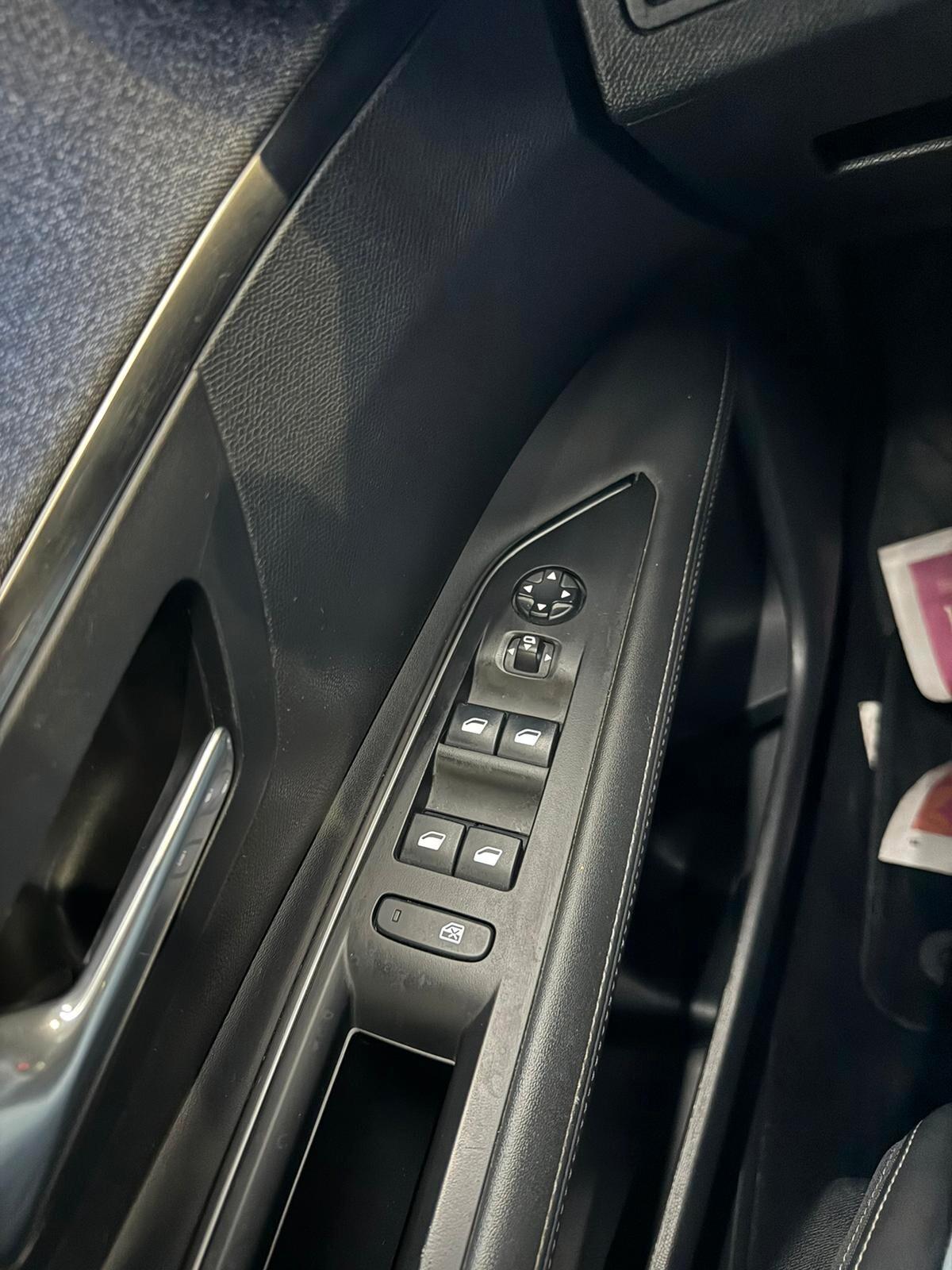 Peugeot 3008 BlueHDi 130 S&S Allure