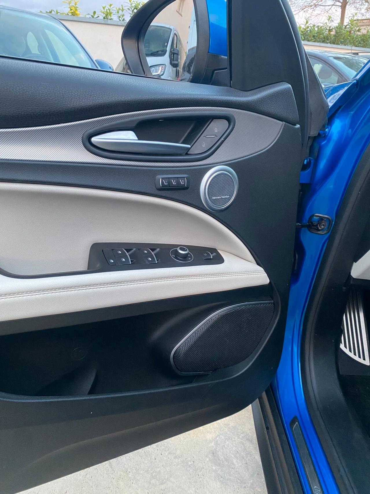 Alfa Romeo Stelvio 2.2 Turbodiesel 190 CV AT8 Q4 Sprint