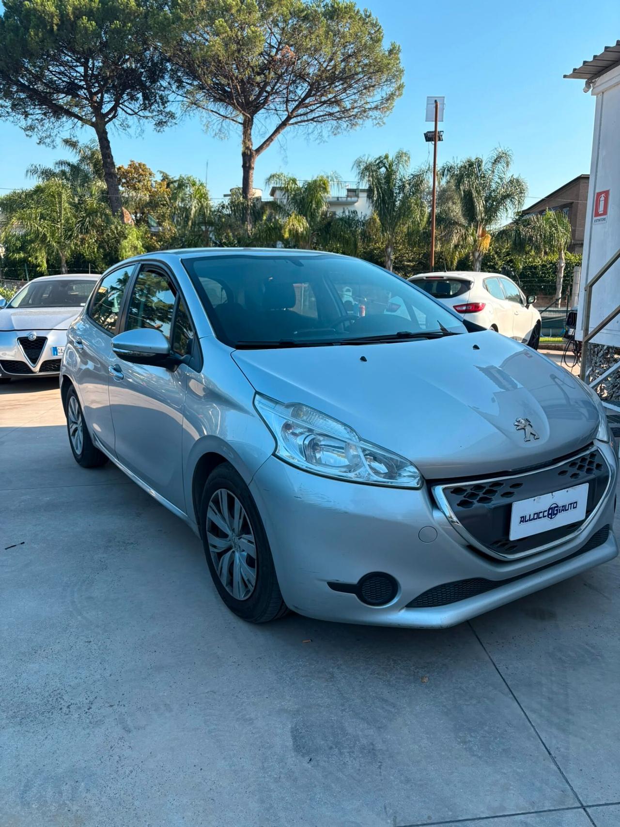 Peugeot 208 1.4 e-HDi 68 CV S&S CAMBIO AUTOMATICO 5 porte Active