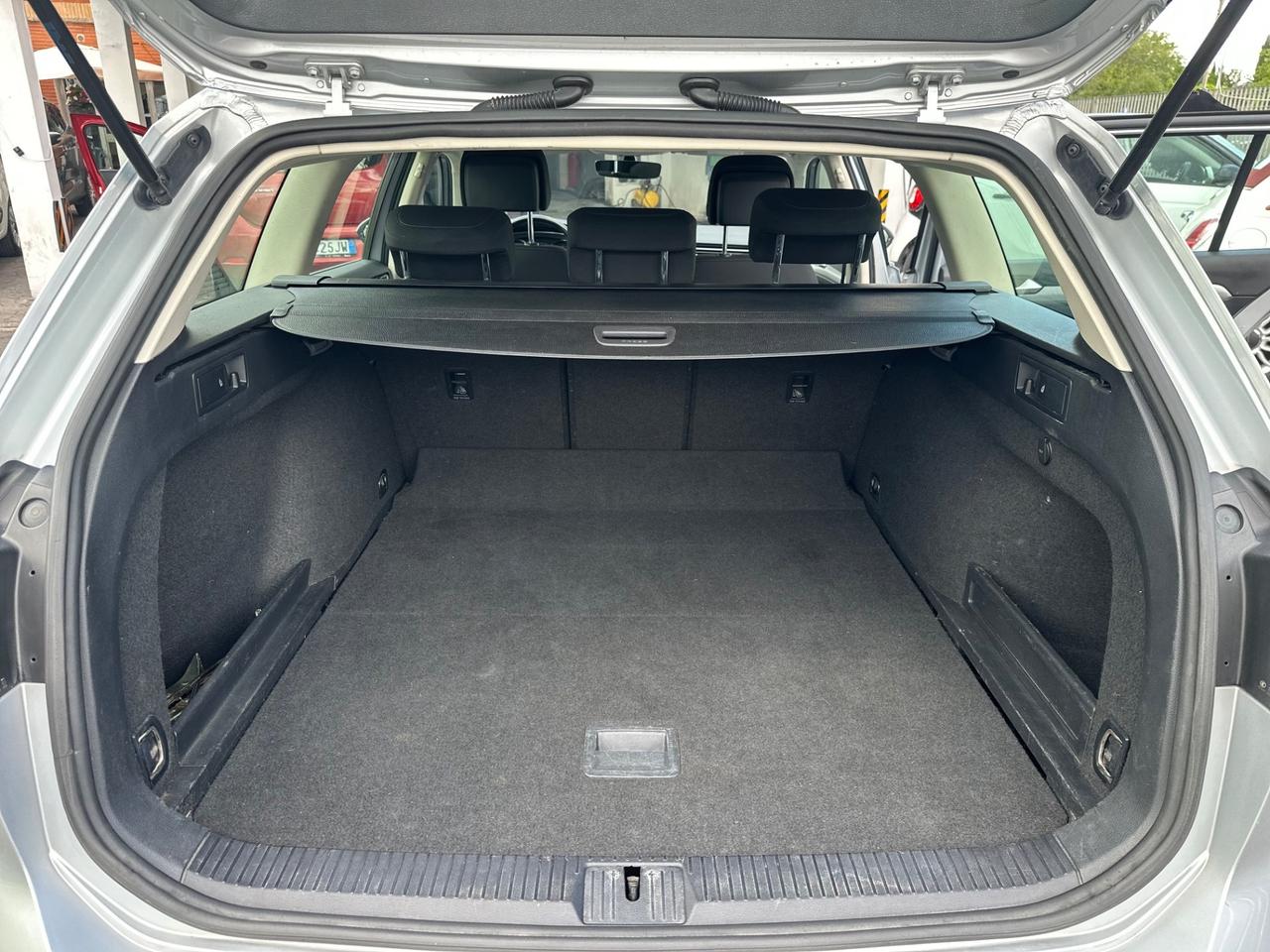 Volkswagen Passat 2.0 TDI DSG Business BlueMotion Technology