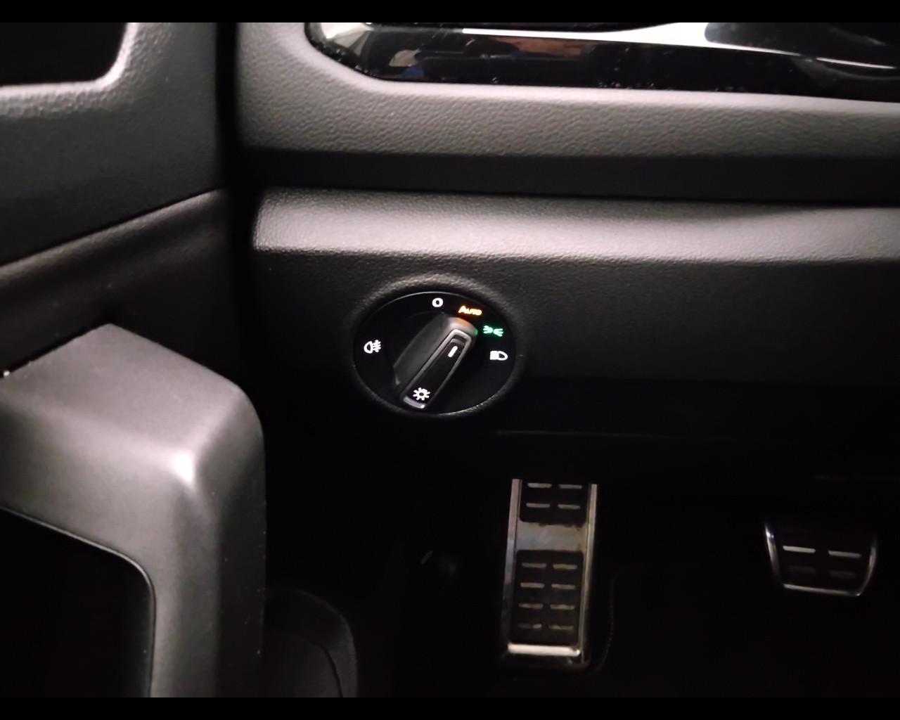 VOLKSWAGEN T-Roc I 2022 - T-Roc 1.5 tsi R-Line dsg