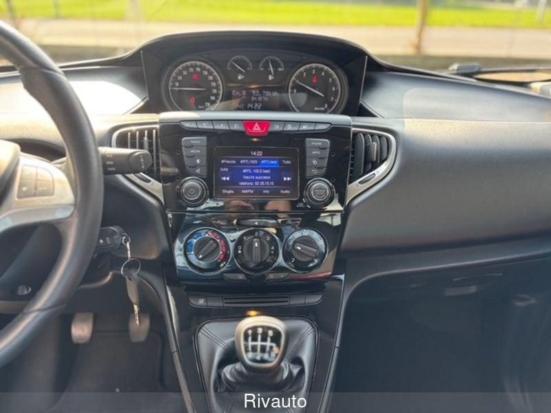 Lancia Ypsilon Ypsilon 1.0 FireFly 5 porte S&S Hybrid Ecochic Gold