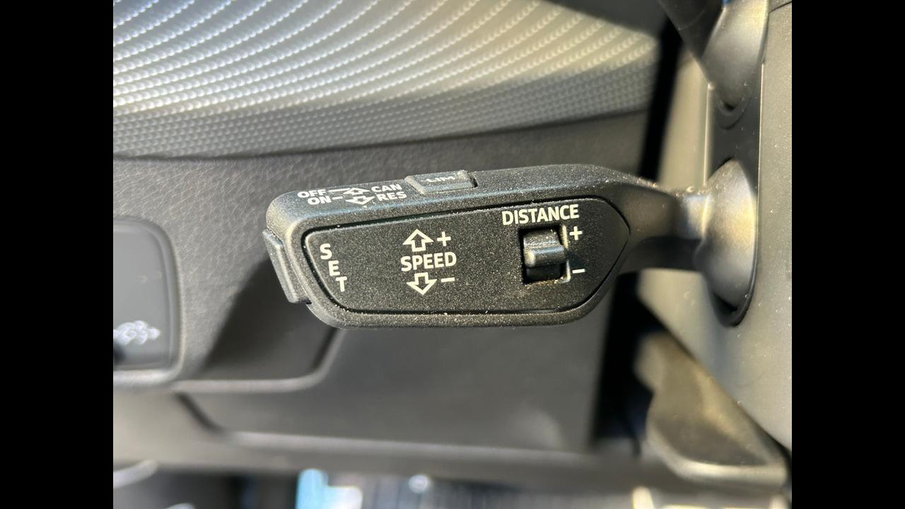 Audi Q2 35 TFSI S TRONIC