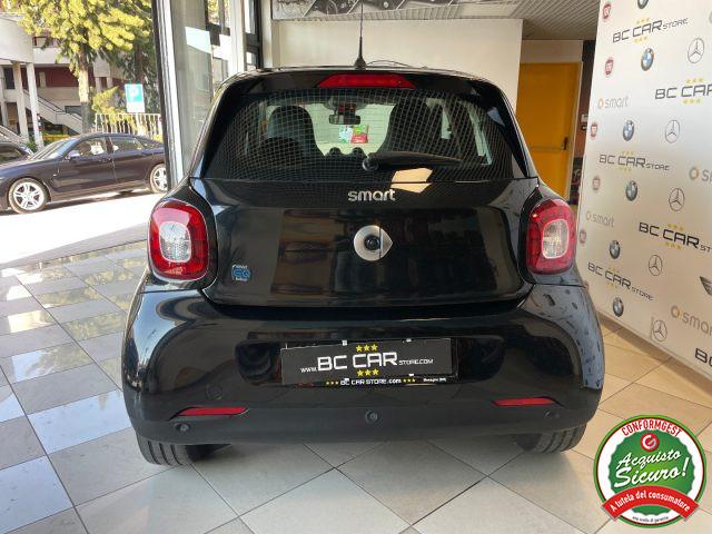 SMART ForFour EQ Prime Nightsky
