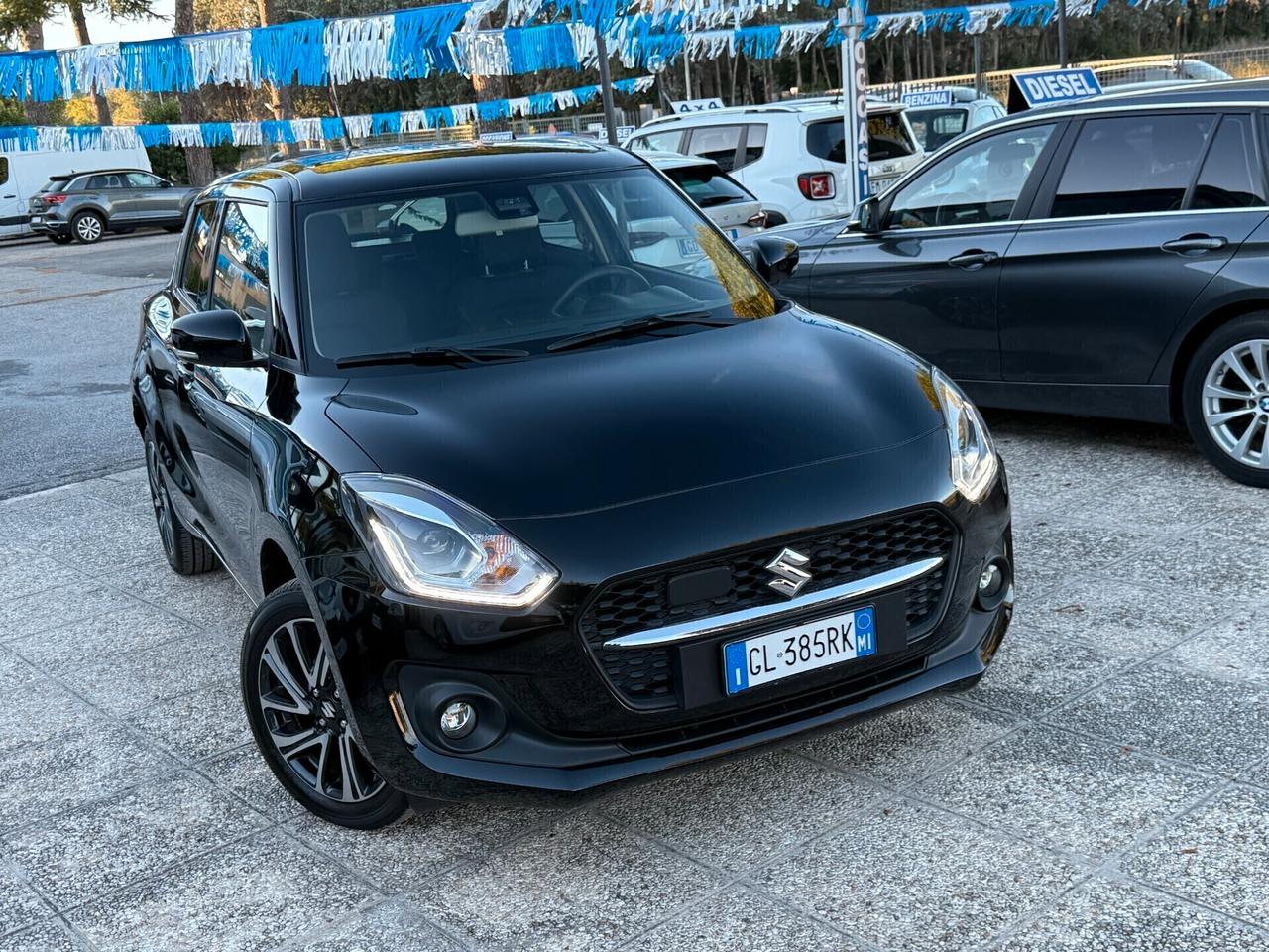 "UNA CHICCA" Suzuki Swift 1.2 Hybrid 4x4 AllGrip Top