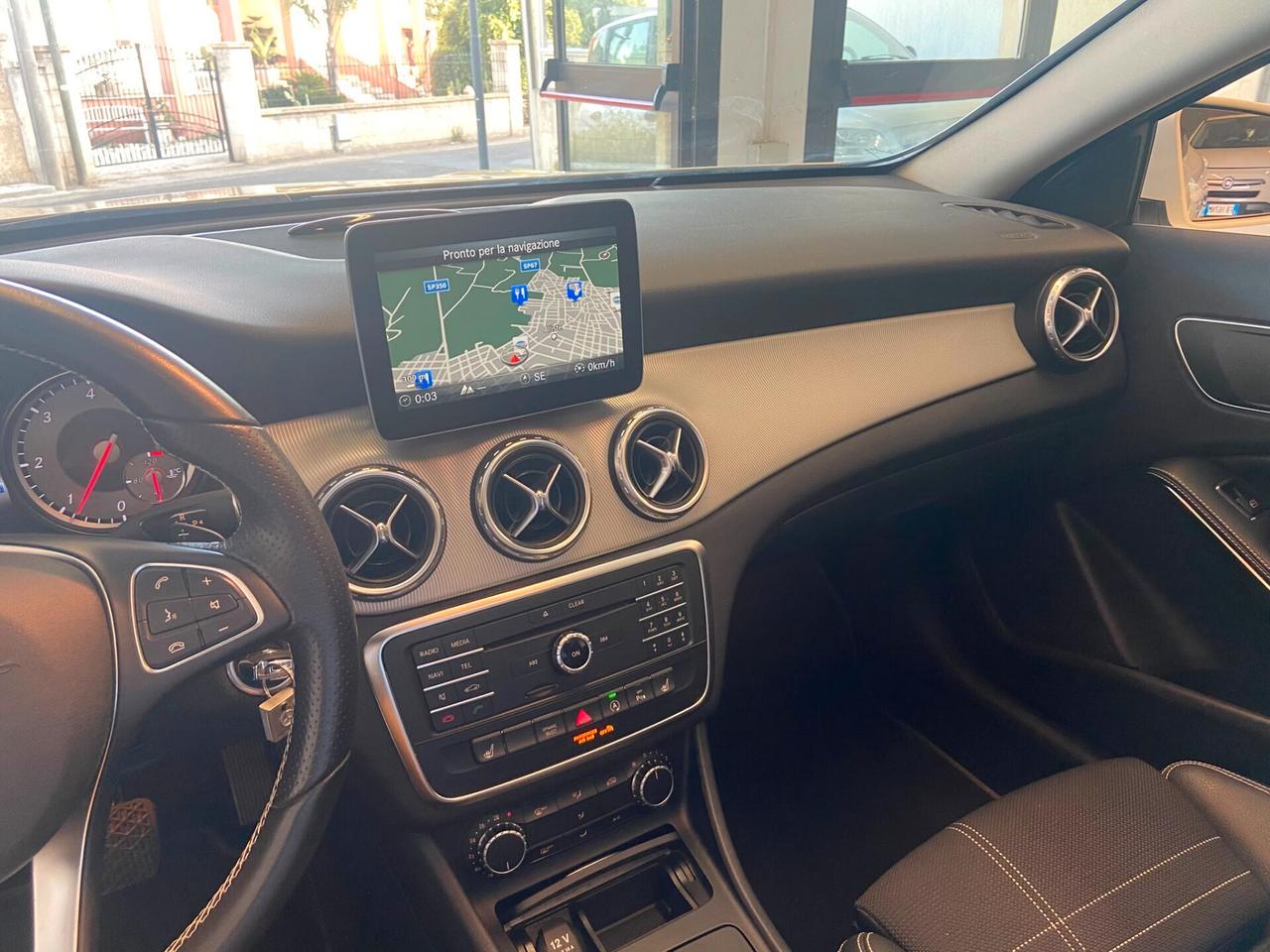 Mercedes-benz GLA 220 d Automatic Sport Tettuccio