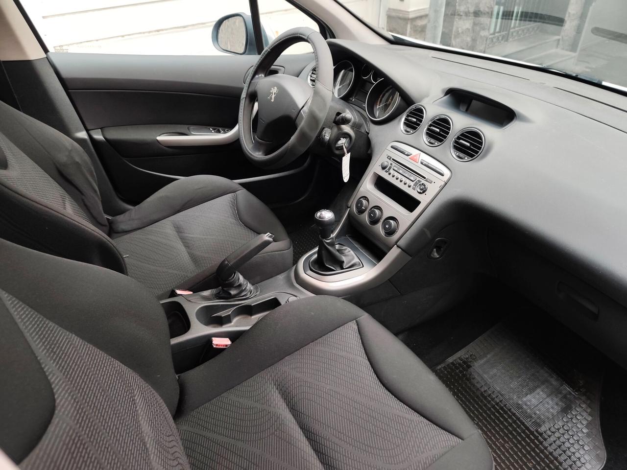 Peugeot 308 1.6 8V HDi 93CV 5p. 2012
