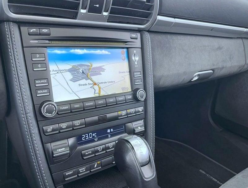 Porsche 911 CARRERA 4 Cabriolet GTS PDK