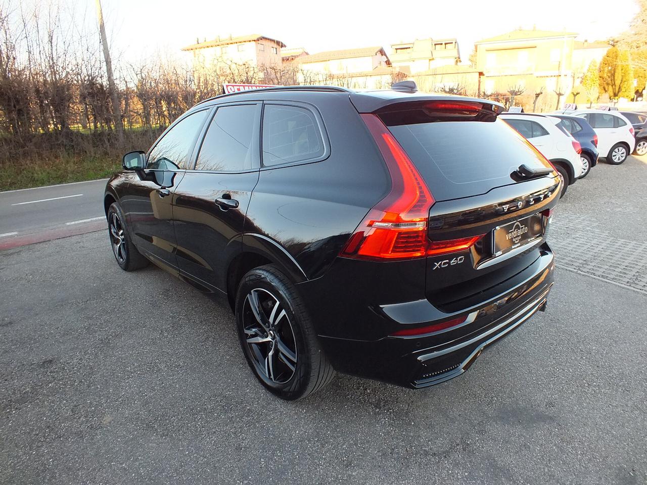 VOLVO XC60 B4 HYBRID DIESEL AWD AUT. AUTOCARRO N1 + IVA