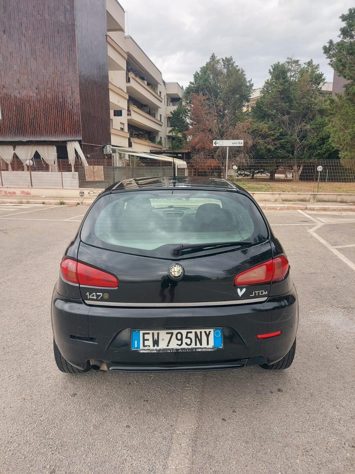 Alfa Romeo 147 1.9 JTD M-JET 16V 5 porte Dist.