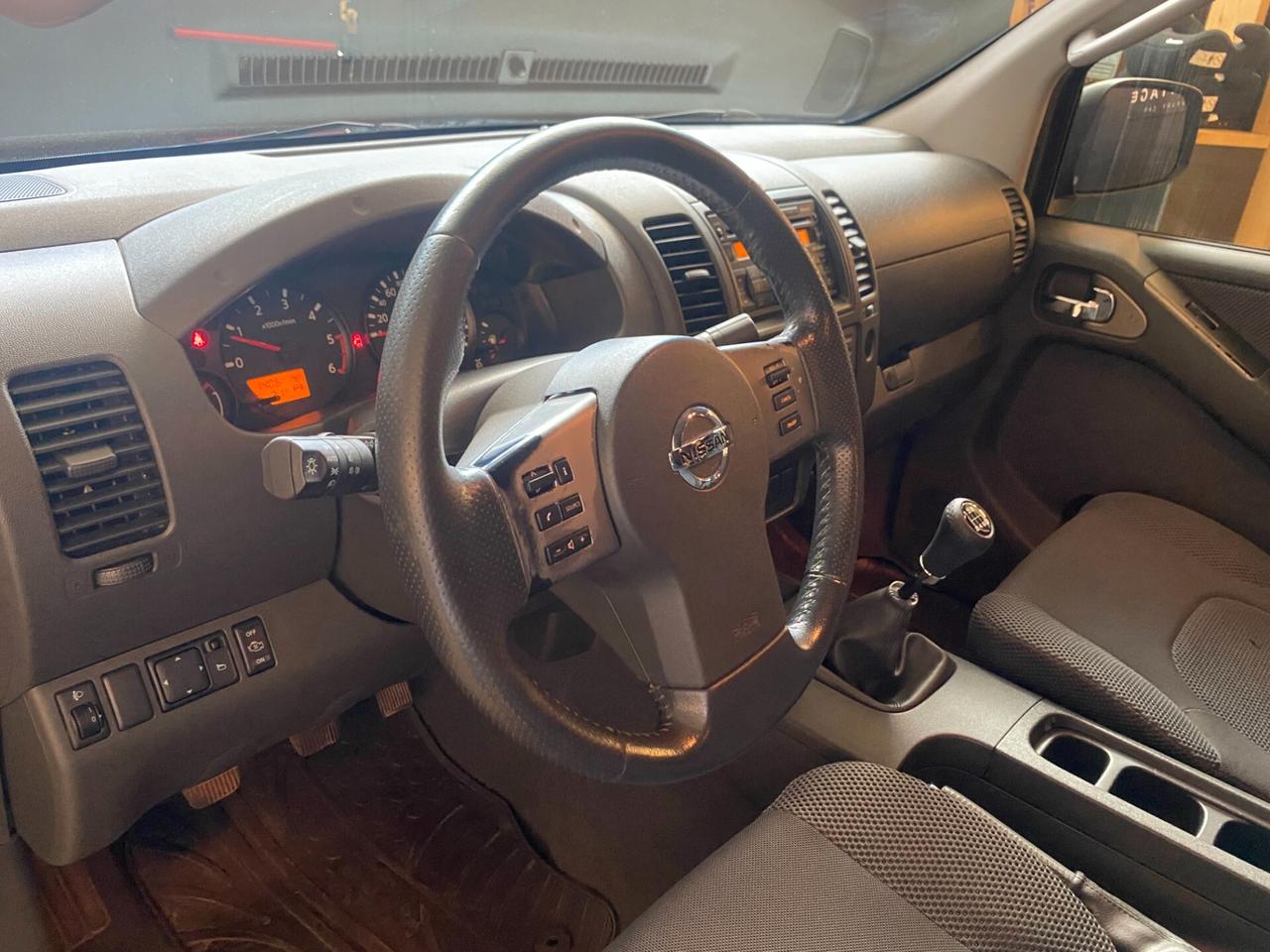 Nissan Navara 2.5 dCi 4 porte Double Cab LE awd