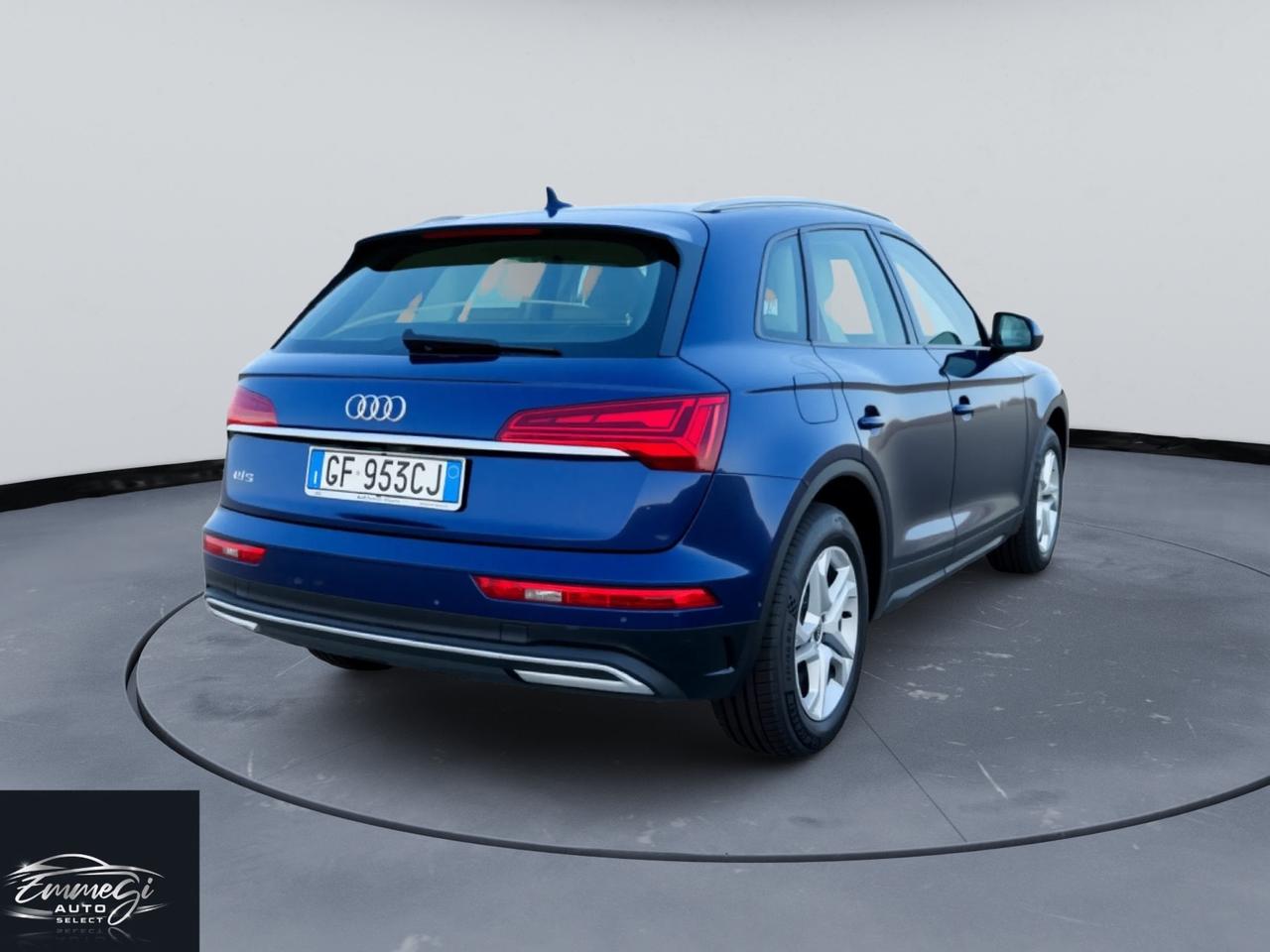 Audi Q5 35 TDI S tronic Business sport