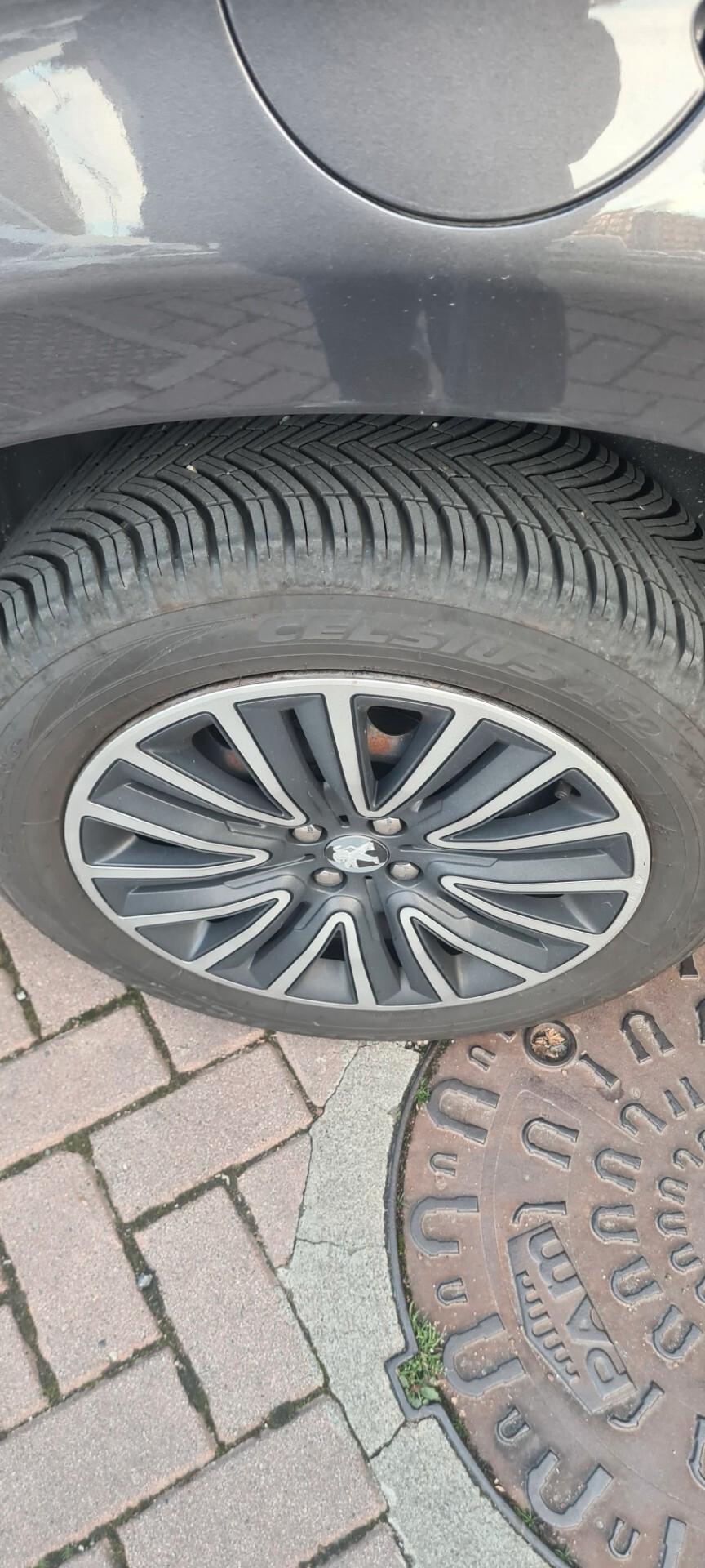 Peugeot 2008 PureTech 82 Allure