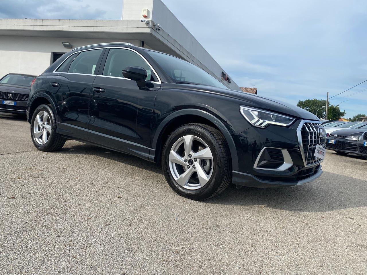 Audi Q3 35 TDI S tronic Business Advanced 150cv