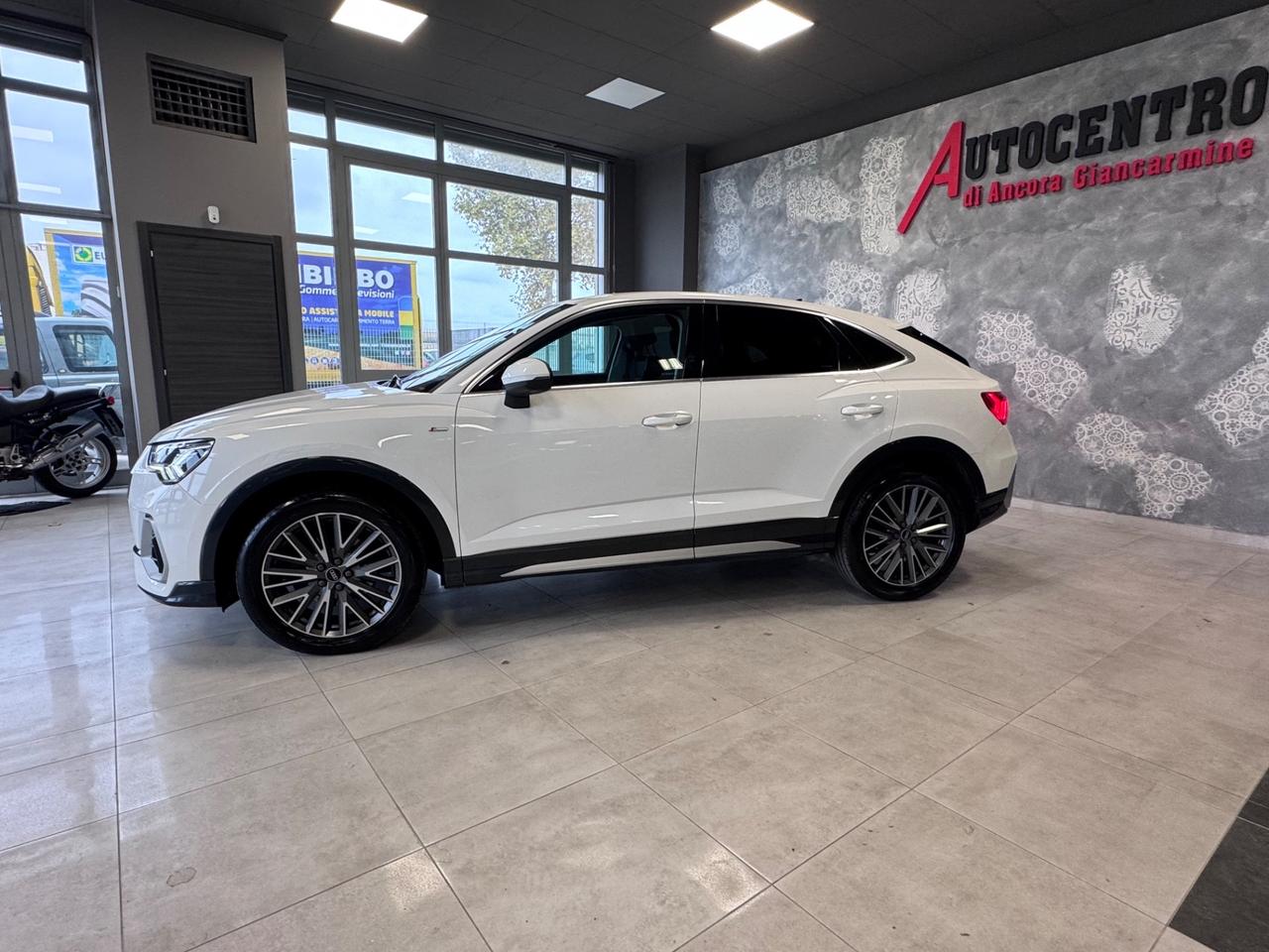 AUDI Q3 SBACK 2.0 TDI STRONIC SLINE EDITION