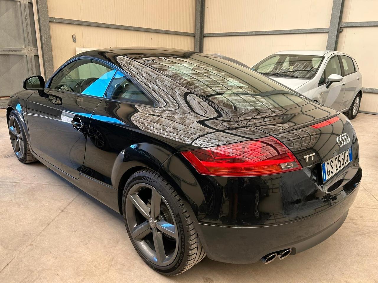 Audi TT Coupé 2.0 TFSI DA VETRINA!
