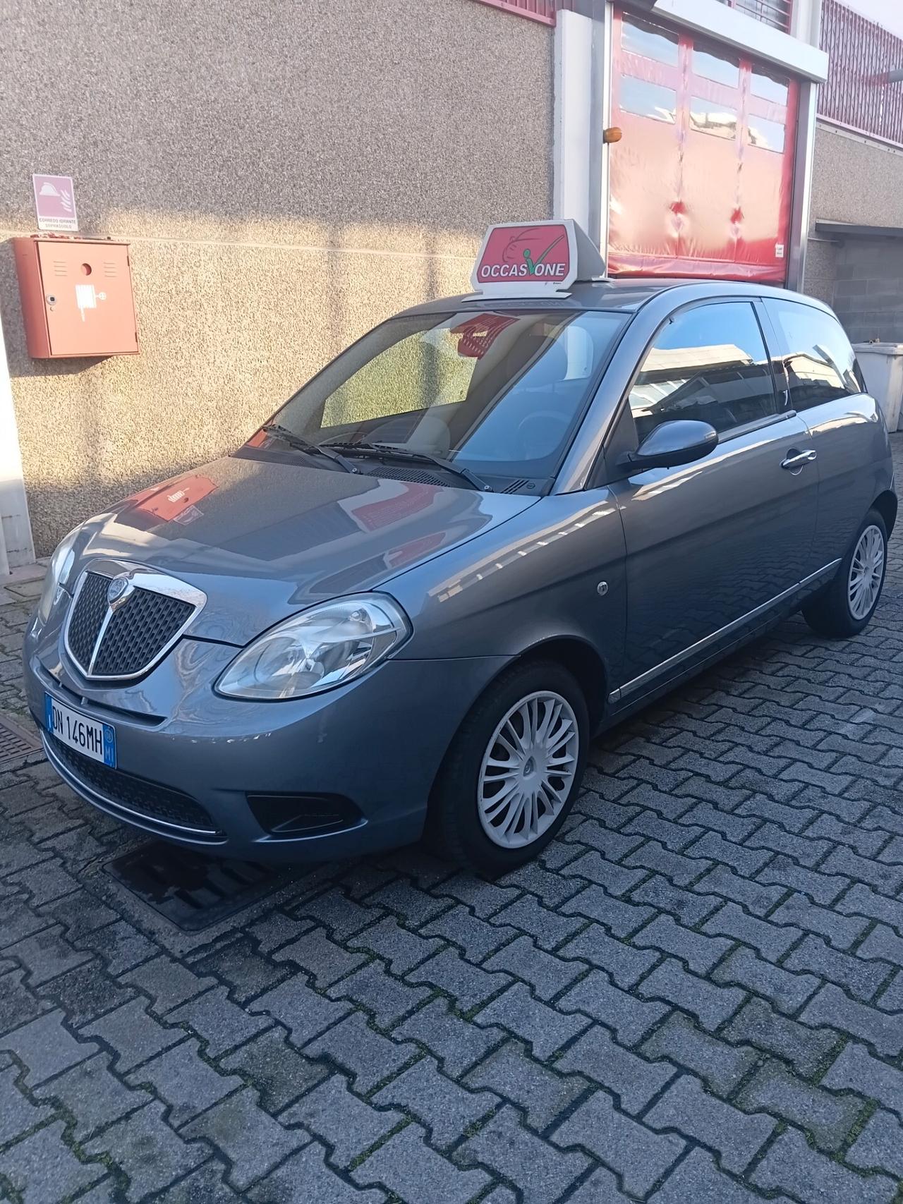 Lancia Ypsilon 1.2 Argento