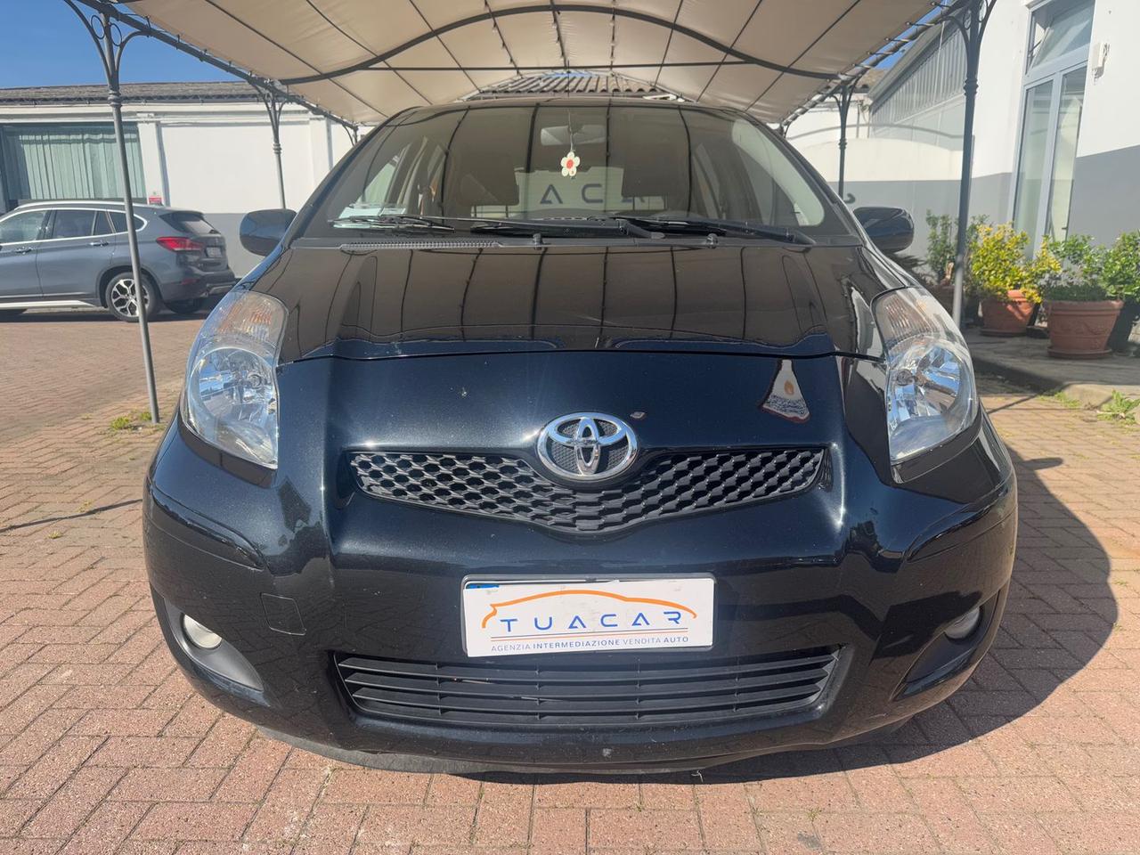 Toyota Yaris Sol 1.4 D-4D #10581