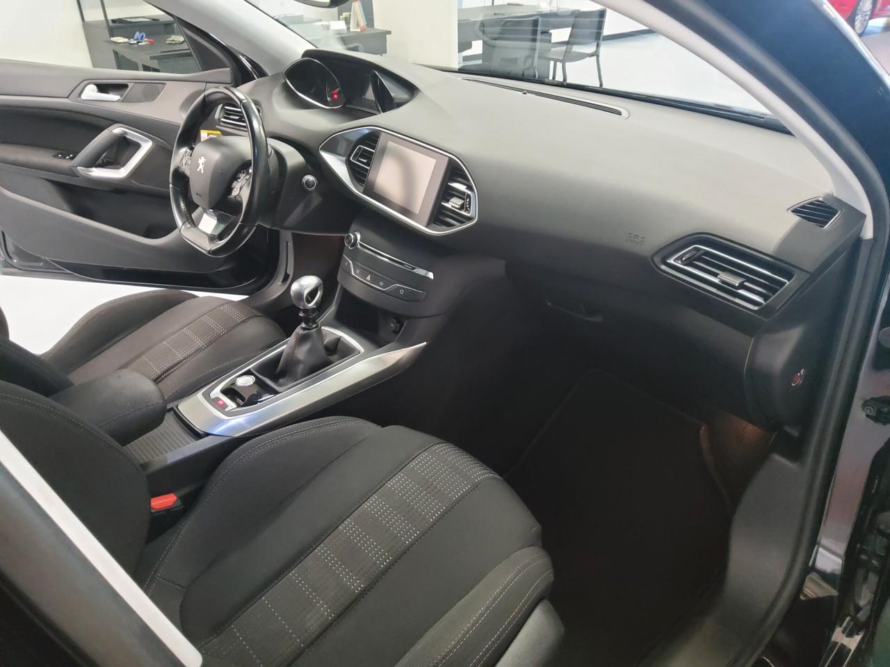 Peugeot 308 BlueHDi 120 S&S Allure