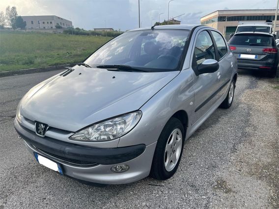 PEUGEOT 206 1.1 5p. Lee *IMPIANTO GPL NUOVO*