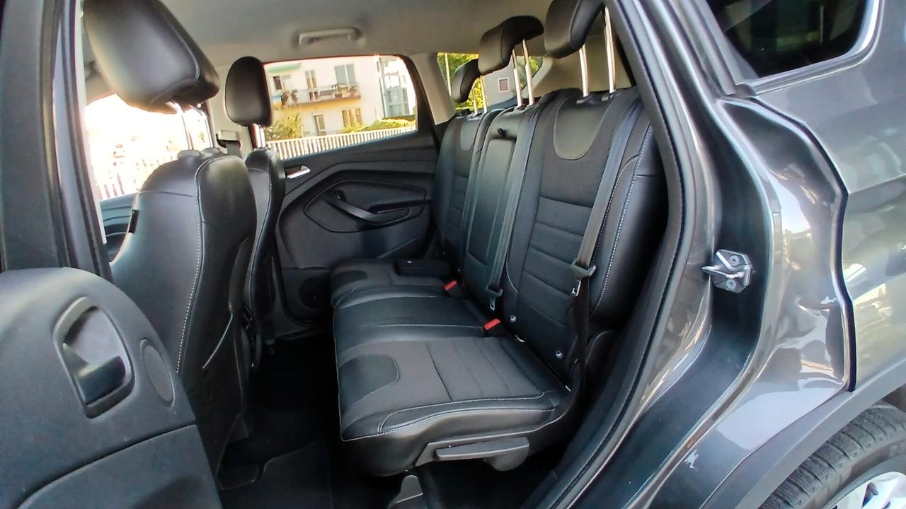 Ford Kuga 2.0 TDCI 150 CV S&S 4WD Titanium