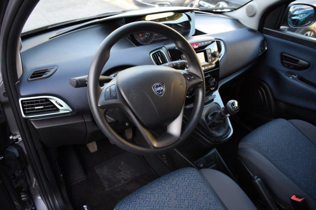 LANCIA Ypsilon 1.0 FireFly 5 p. S&S Hybrid ORO **5 POSTI**
