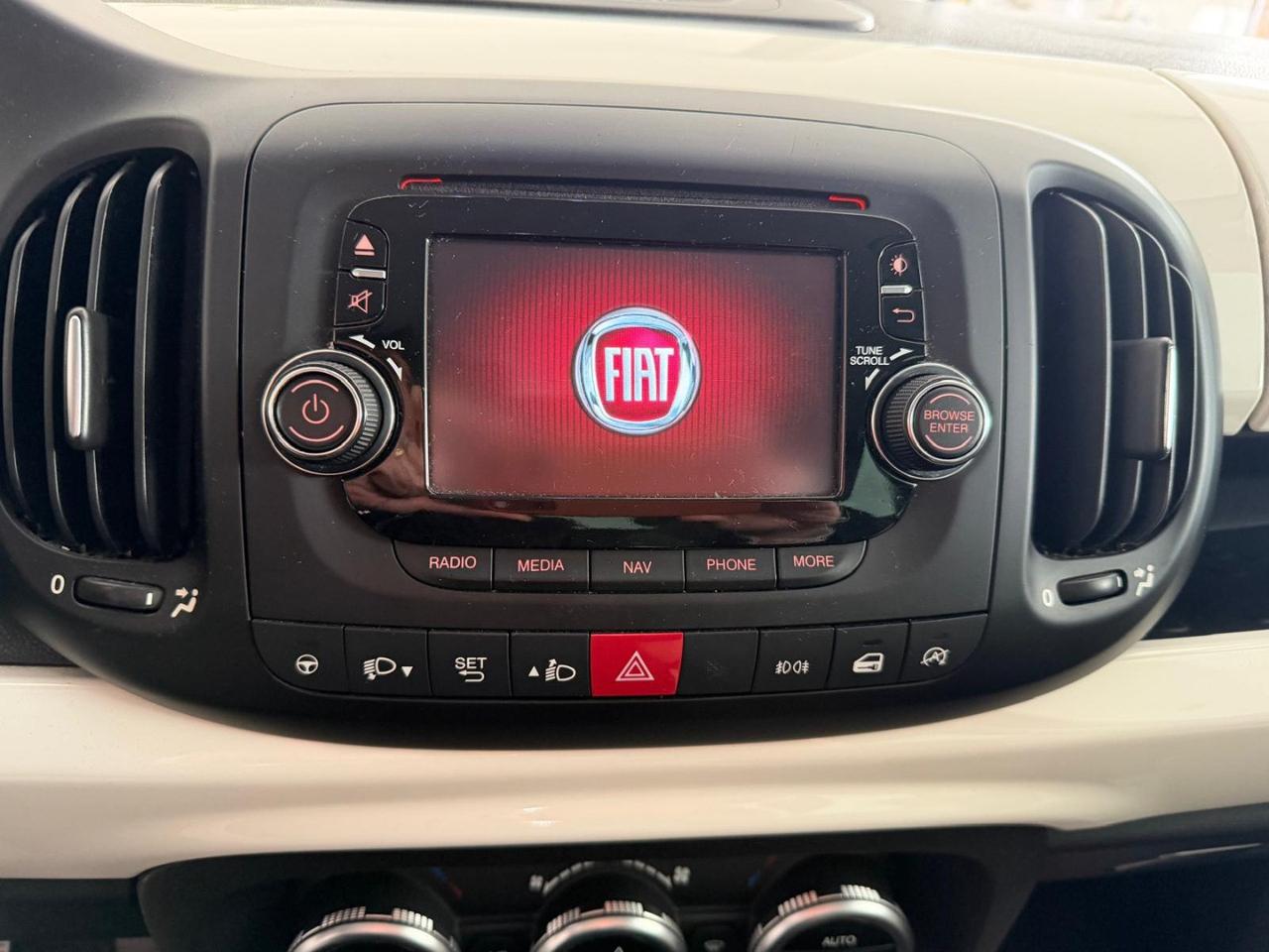 FIAT 500L 1.6 MJT 120 CV Trekking