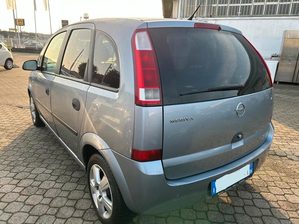 Opel Meriva 1.6 16V Cosmo