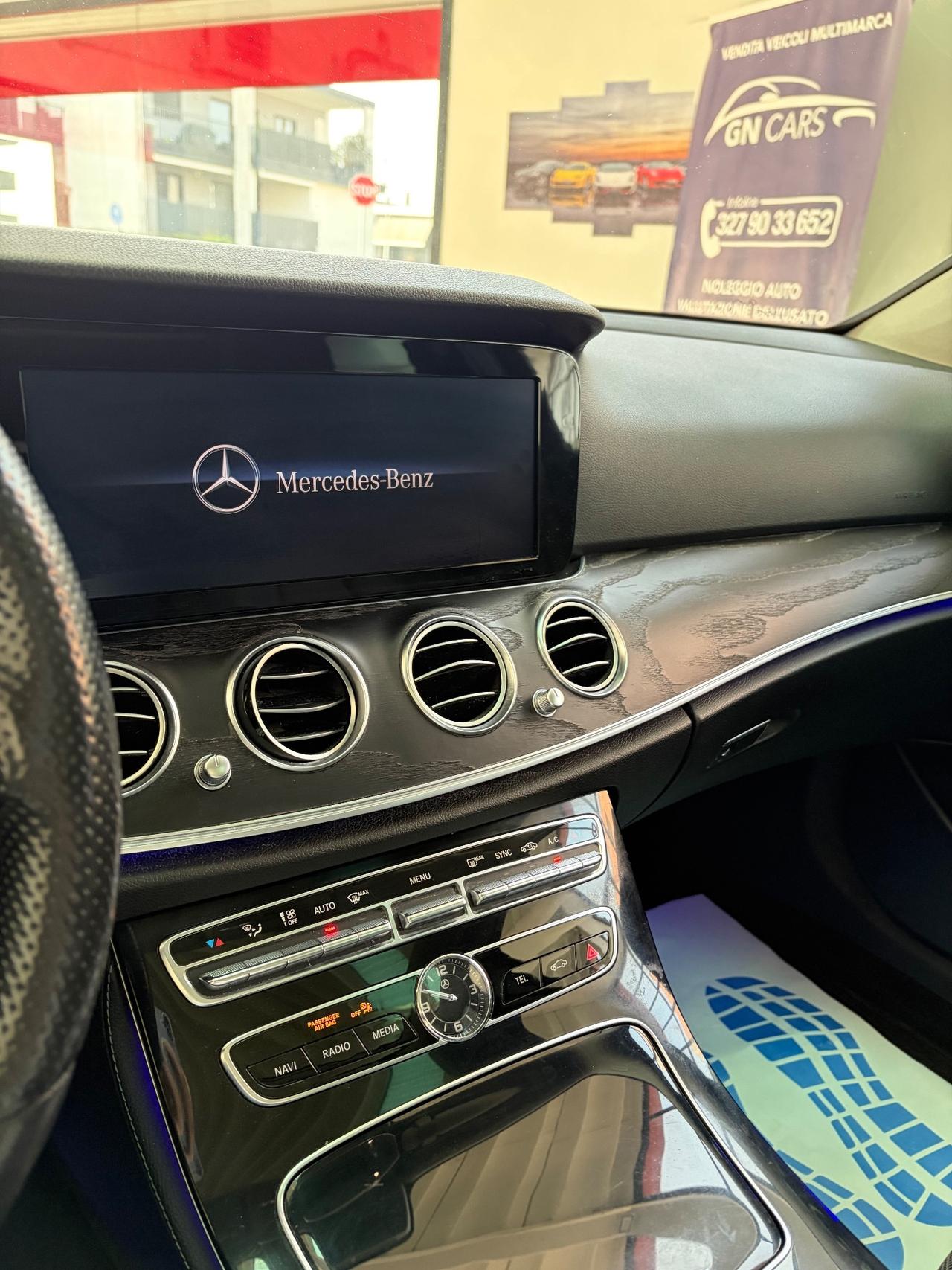 Mercedes-benz E 220 4 Matic Premium Plus