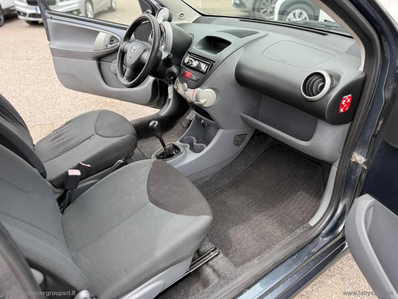 TOYOTA Aygo 1.0 12V VVT-i 3p. Sol